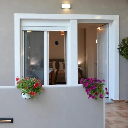 Tile #1 Apartament Agia Marina
