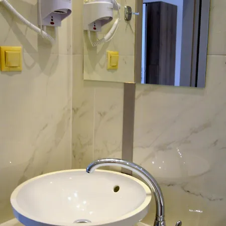 Apartament Tile #1 *